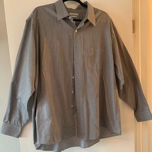 18-18 1/2 36/47 Van Heusen Blue button up